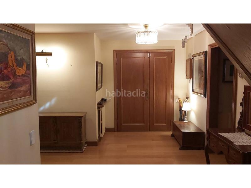 Foto 2de0461a-ff88-444f-81eb-24836152ff31. Zweistöckige wohnung mit heizung parking pool in Eixample Sant Cugat del Vallès