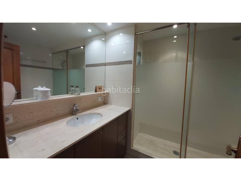 Foto 6e9bbfd9-dda5-45a0-9b10-f22907cd2f54. Zweistöckige wohnung mit heizung parking pool in Eixample Sant Cugat del Vallès