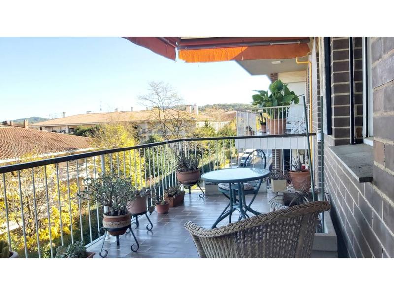 Foto 71e9646f-2b56-4a46-9772-b9d274a7711d. Zweistöckige wohnung mit heizung parking pool in Eixample Sant Cugat del Vallès