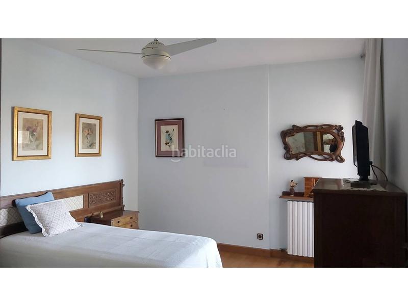 Foto 836b94d9-a92c-4c46-bc74-3478cd8f5e7c. Zweistöckige wohnung mit heizung parking pool in Eixample Sant Cugat del Vallès