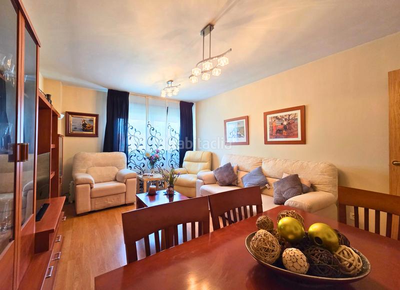 Foto b7f6dde5-5c69-4554-b3fb-d78203091451. Etagenwohnung mit heizung parking in Vista Alegre Madrid