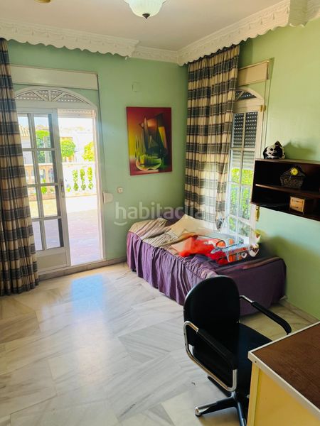 Foto c7ad3e5d-e02c-4727-ab43-675b550ea9ba. Casa adossada amb aparcament piscina a Rinconada (La)