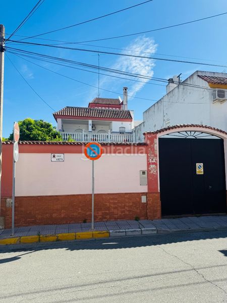 Foto d2714c6e-aa78-49fa-ab61-0eac9189dc0a. Casa adossada amb aparcament piscina a Rinconada (La)