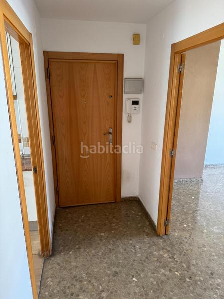 Foto 3b9d8863-dc5a-4f23-a021-6ea212ca5a53. Pis a avenida pio baroja 8 a El Palo Málaga