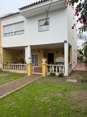 Doppelhaus en Calle de fray diego de c�diz 150. Oportunidad magn�fica casa en mor�n de la frontera!