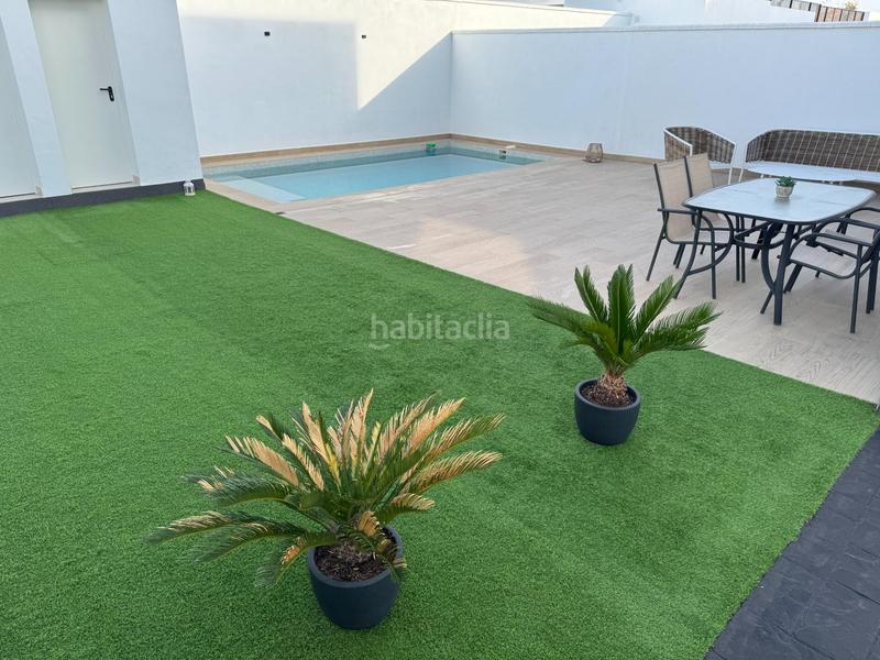 Foto 0595d932-a450-4c4c-848e-4bddbd00163f. Casa pareada lujo y exclusividad, chalet en Entrenúcleos ! en Dos Hermanas