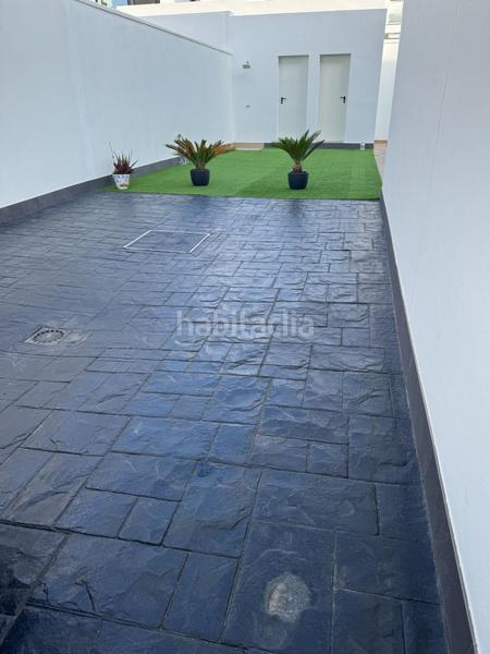 Foto 0ad5cd4f-9fbe-45ae-8dcb-4ce39b1dfc46. Casa pareada lujo y exclusividad, chalet en Entrenúcleos ! en Dos Hermanas