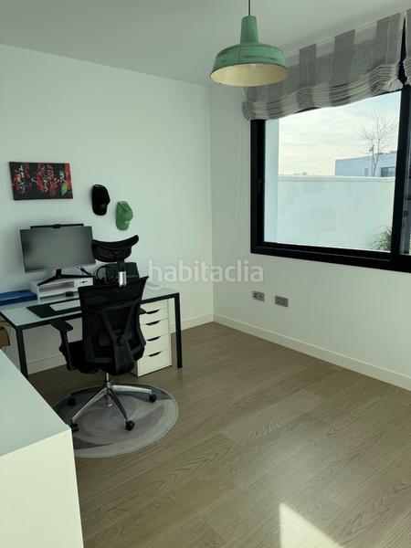 Foto 4050c5b4-812b-422d-a630-cf79cc5d61ec. Casa pareada lujo y exclusividad, chalet en Entrenúcleos ! en Dos Hermanas