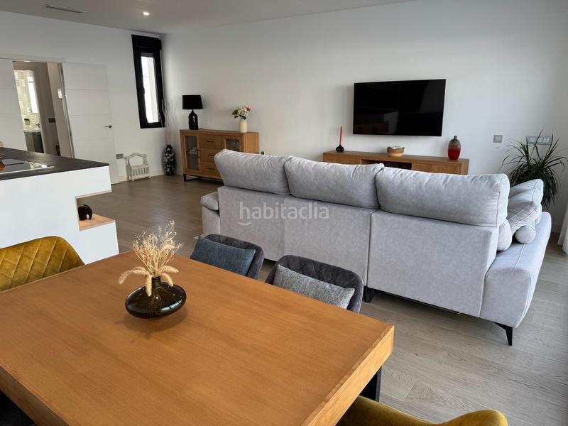 Foto 9dfa542e-161a-4da9-b82e-40c2b2af43cc. Casa pareada lujo y exclusividad, chalet en Entrenúcleos ! en Dos Hermanas