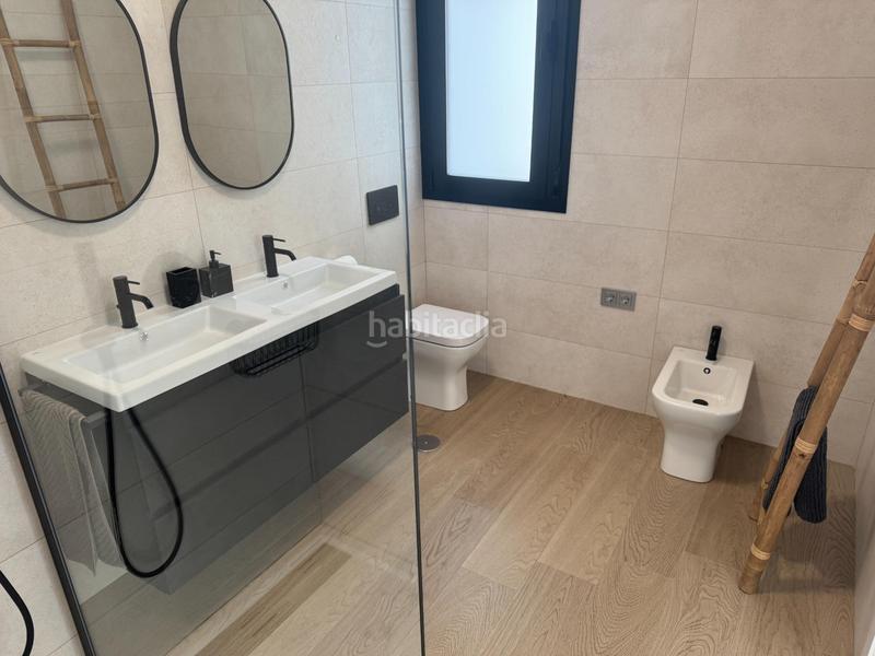 Foto bf8ffd87-5e0f-48a5-afa4-99adb25383ca. Casa pareada lujo y exclusividad, chalet en Entrenúcleos ! en Dos Hermanas