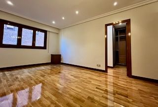 Apartament a Paseo del General Martínez Campos