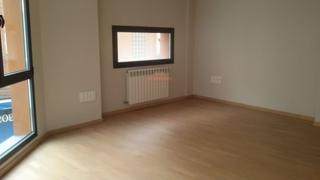 Lloguer Oficina a Centro. Céntrico piso seminuevo 90 m2 para oficinas con 4 despachos.