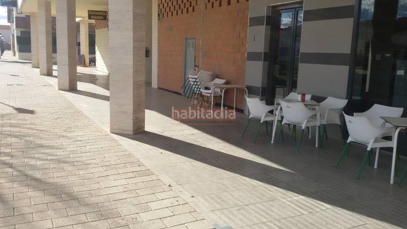 Foto 74b05c42-a929-4db6-95c6-dad3a63b4a7b. Alquiler local comercial local en zona residencial con excelentes posibilidades comerciales en Albacete