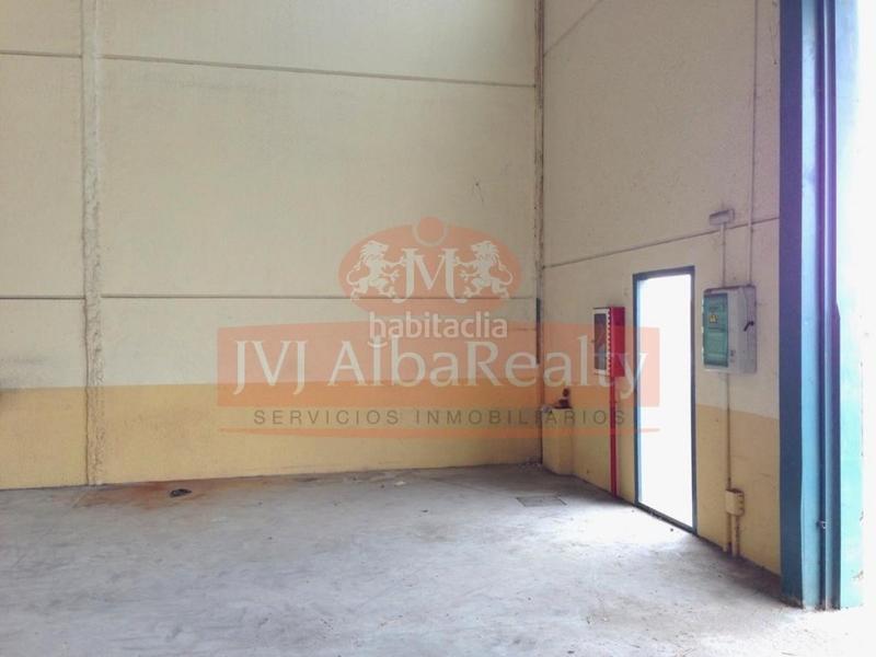 Foto a7c5ffaf-2031-4f2b-a99e-96f135eec772. Nau industrial a Chinchilla de Monte - Aragón