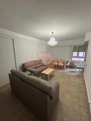 Lloguer Pis a Hospital. Se alquila vivienda para estudiantes por habitaciones, zona av.