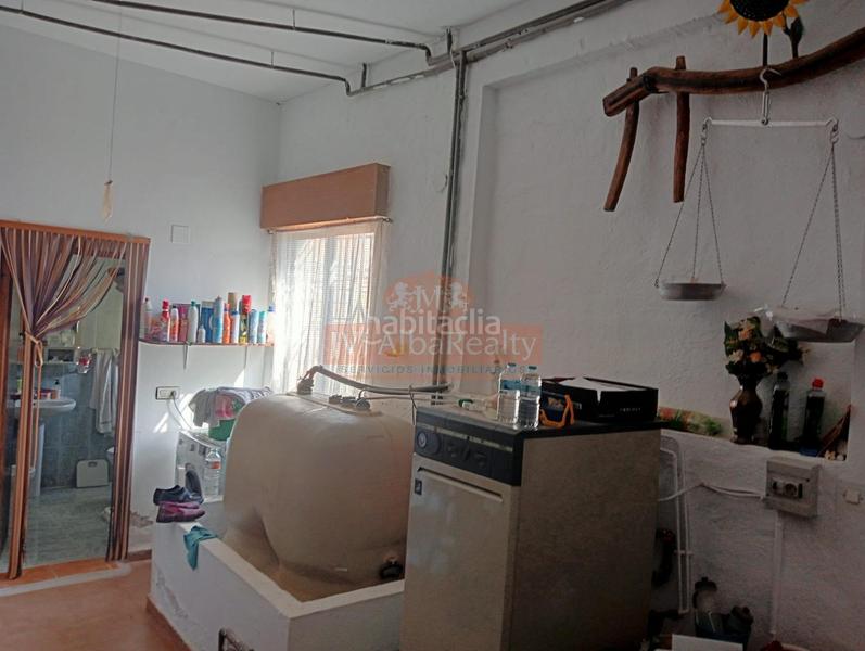 Foto 64f6231d-76cf-4531-9653-35fc7a607baf. Casa amb calefacció aparcament a Pozohondo