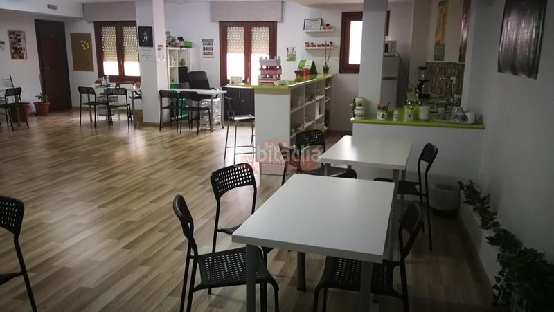 Foto 02a7d1cc-7953-4ce6-aa92-947aeaa2ac79. Affitto locale commerciale in Feria Albacete