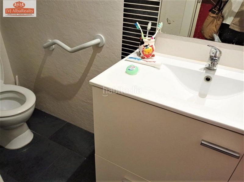 Foto 3e684a30-39cc-4490-91b1-42b3a240f180. Casa adossada amb calefacció aparcament piscina a Albacete