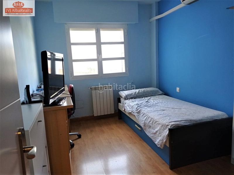 Foto e32d79b5-5d6d-44a3-9d47-072786574940. Casa adossada amb calefacció aparcament piscina a Albacete