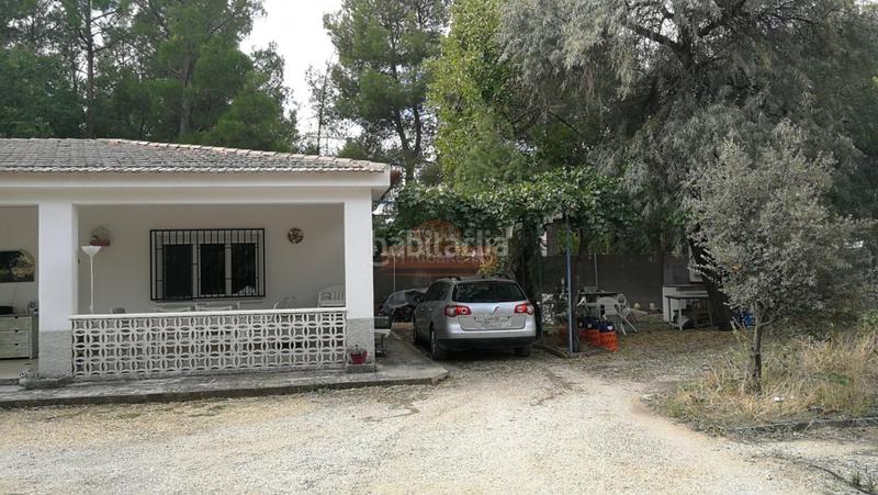 Foto 6b98fca7-f9ff-4d7f-b9e9-2a5e52117be5. Chalet mit parking in Pedanías - Extrarradio Albacete