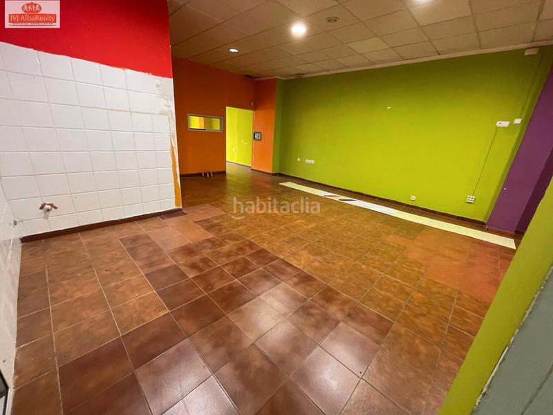 Foto 1e55bd3f-54e4-4f55-b4fc-947c841d004b. Alquiler local comercial se alquila local zona ensanchefranciscanos totalmente acondicionado no tiene salida de humos. en Albacete