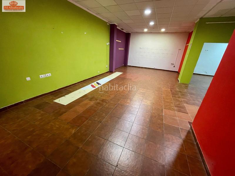 Foto 34e4172d-612e-4603-860d-e1ef68d1fcd3. Alquiler local comercial se alquila local zona ensanchefranciscanos totalmente acondicionado no tiene salida de humos. en Albacete