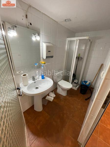 Foto 9a555c20-15d3-44e7-9fa0-2289cd284379. Alquiler local comercial se alquila local zona ensanchefranciscanos totalmente acondicionado no tiene salida de humos. en Albacete