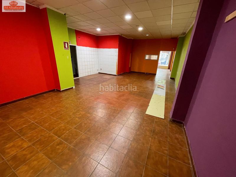 Foto 9c51e60a-ff02-4850-935b-b920414b7b26. Alquiler local comercial se alquila local zona ensanchefranciscanos totalmente acondicionado no tiene salida de humos. en Albacete