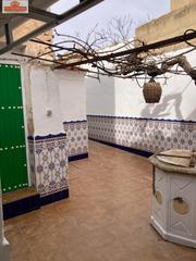 Casa a Casas de Juan Núñez. Casa en planta baja semireformada en las casas de juan nuñez.