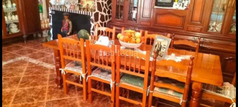 Foto cb886726-b683-4cf2-a6b3-7cb39b65914e. Chalet mit parking in Feria Albacete