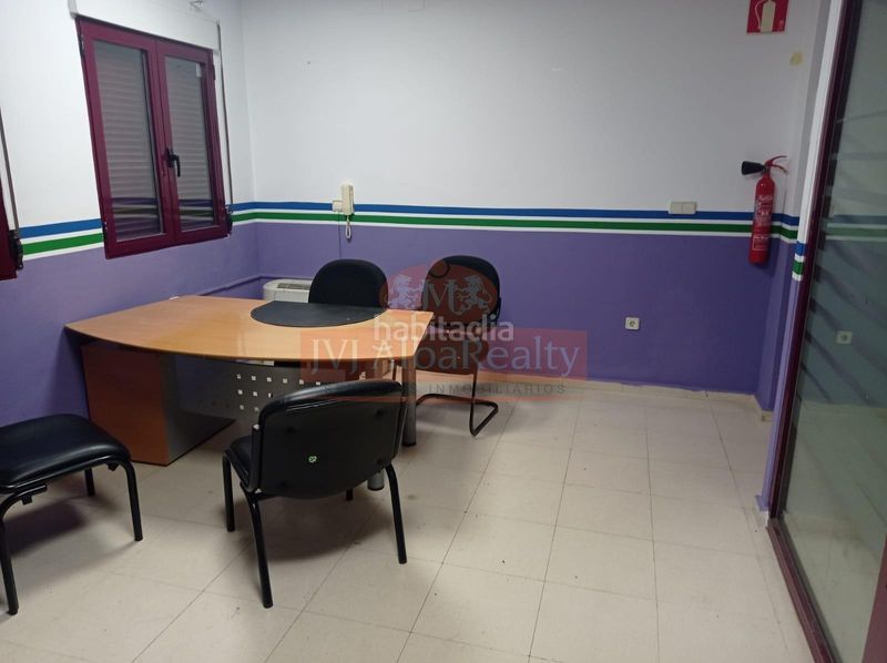 Foto 32ce0e7b-113b-4eab-8719-8f09e5ae3073. Rent business premise in Feria Albacete