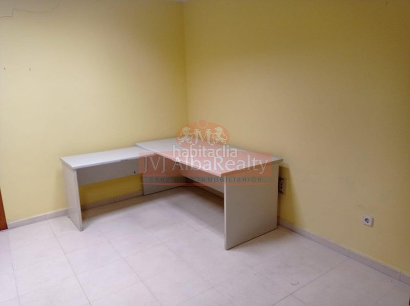 Foto 3c68fcf6-deec-44d1-b8b1-9651e30847eb. Rent business premise in Feria Albacete