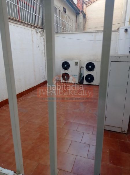 Foto 9333e911-647a-4164-86b4-78afe188a59d. Rent business premise in Feria Albacete