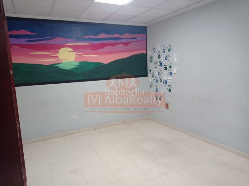 Foto ab3e6c02-7acb-4790-980e-49a754b11223. Rent business premise in Feria Albacete