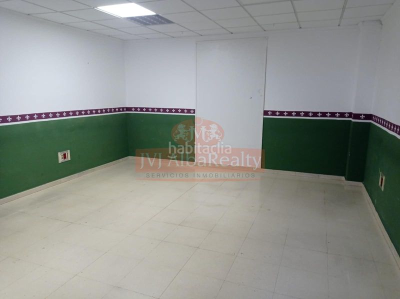 Foto e2c6796e-5fe0-4005-862e-d9cd5b13b5b5. Rent business premise in Feria Albacete
