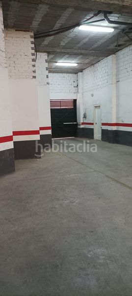 Foto f9031a7d-920b-418e-b5fe-941b5e9eaebc. Rent business premise in Feria Albacete