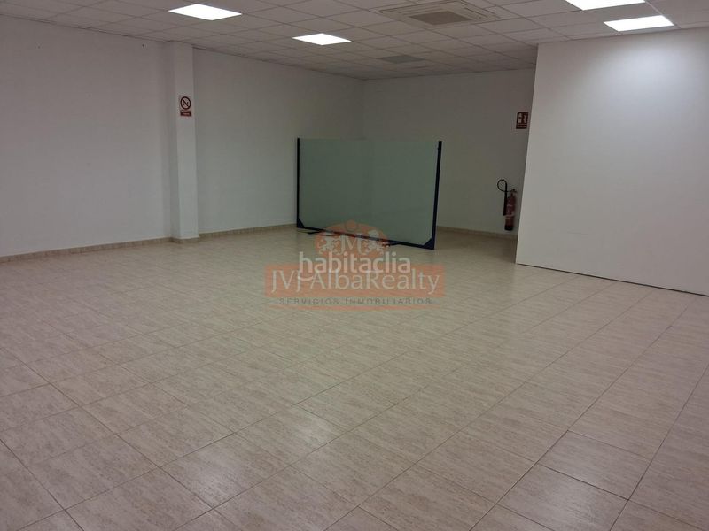 Foto 3be44a83-f45c-4e09-bb7a-858ca6e8e599. Local comercial a El Pilar Albacete