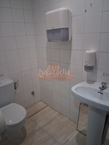 Foto 8b79d36b-679f-42b2-8ace-1071f1f86c9d. Local comercial a El Pilar Albacete