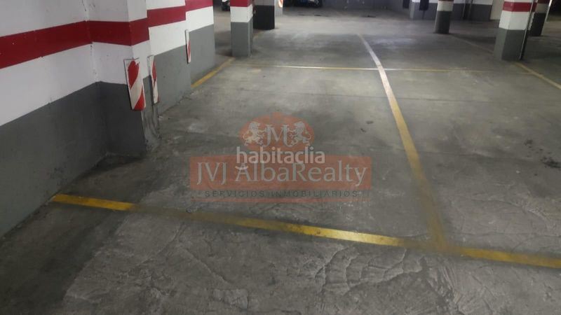 Foto 7ee61c13-b60b-4c96-a038-4a7610c9b6c1. Aparcament cotxe a Carretas - Pajarita Albacete