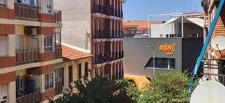 Location Appartement à Fátima. Ocasión! se alquila pisazo de 4 dormitorios y 2 baños, con cocin
