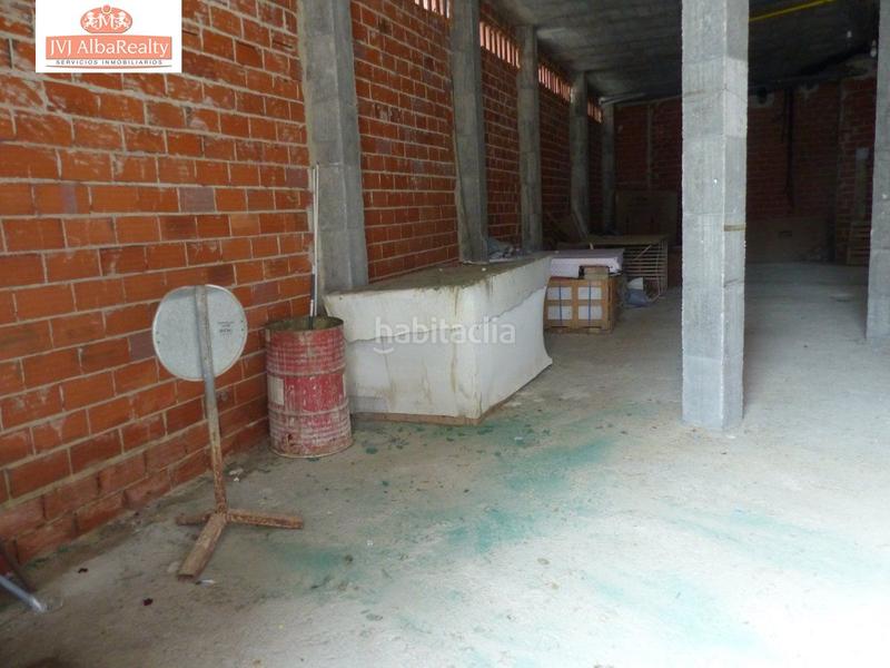 Foto eb8dc044-e4d1-4afb-b200-8496a4c93e03. Rent business premise in Carretas - Pajarita Albacete