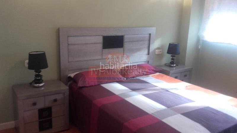 Foto d80ced73-3dc8-45f9-a5b0-f474927a2412. Rent semi detached house with heating pool in Facultad de Medicina Albacete