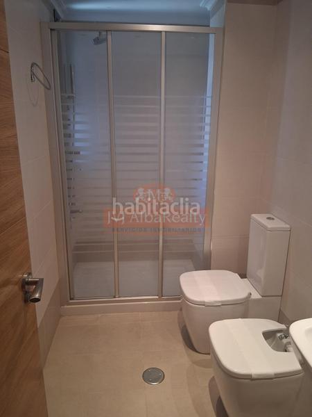 Foto 04a03c83-45d0-4ef5-895f-dcd3b40f8ae8. Rent chalet with heating parking pool in Facultad de Medicina Albacete