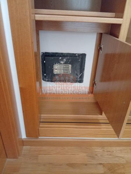 Foto 3455dadb-8dc3-4a86-b75d-b41ffbf94b4f. Rent chalet with heating parking pool in Facultad de Medicina Albacete