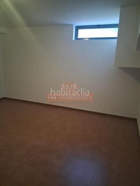 Foto a0acb8b4-44aa-4e0d-81f4-71da39502c80. Rent chalet with heating parking pool in Facultad de Medicina Albacete