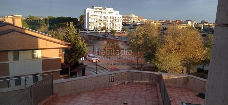 Foto e2f16863-65ba-426b-b9c4-50a15027ba4b. Miete etagenwohnung mit heizung parking in Facultad de Medicina Albacete