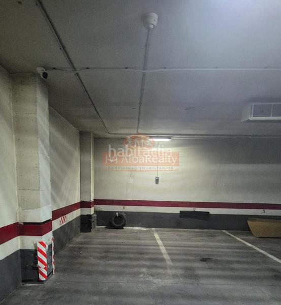 Foto e5226747-6bfb-40c0-a306-74693b17dc26. Autoparkplatz in Centro Albacete