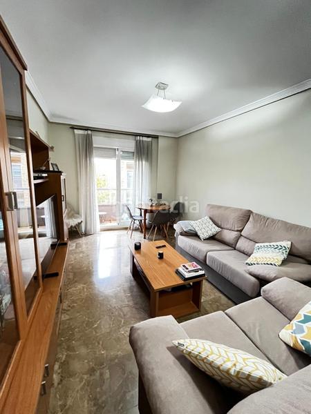 Foto 0b674489-39e2-4e6f-aa04-d4cbdde2d3a8. Apartamento amplio apartamento zona Industria con garaje y trastero. en Albacete