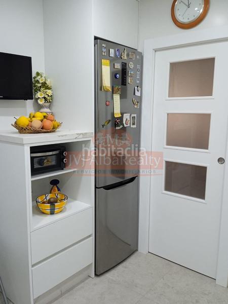 Foto c6ba0f5a-3401-4e88-8afa-81dbb78ae976. Apartment with heating in Ensanche - Franciscanos Albacete