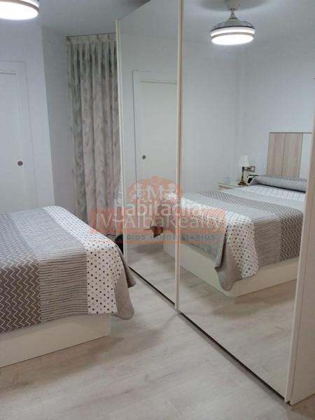 Foto f4b829dc-1d3d-49c9-8c0c-0c2f49e21744. Apartment with heating in Ensanche - Franciscanos Albacete